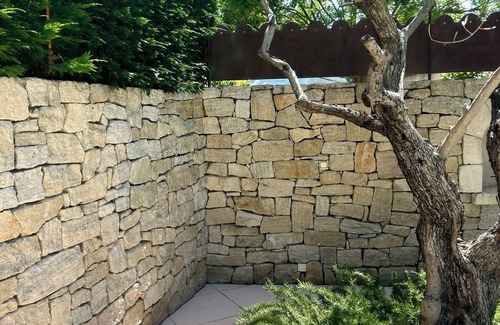 Taillades Casa | Chambre L - At the foot of the Luberon