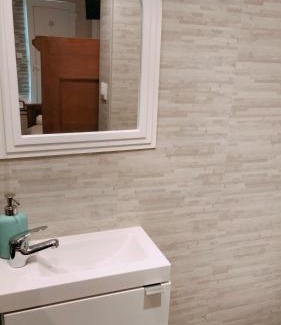 Amblainville Cama Y Desayuno | Chambre meublée indépendante, jacuzzi dans la chambre à 60110 Amblainville près de Paris