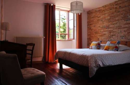 Mortagne-sur-Sevre Cama Y Desayuno | Chambre "moulin"