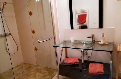 Mortagne-sur-Sevre Cama Y Desayuno | Chambre "moulin"