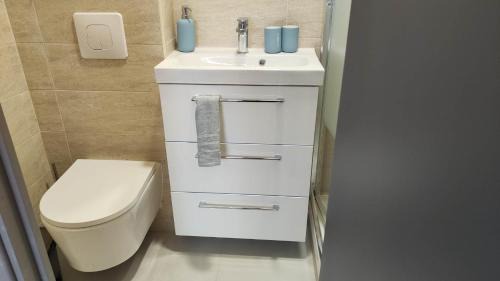 Bondy Casa | Chambre pour 2 personnes avec lit séparé dans la banlieue parisienne (Bondy)