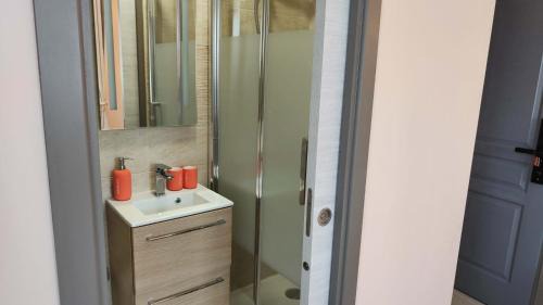 Bondy Casa | Chambre pour 2 personnes dans la banlieue parisienne (Bondy)