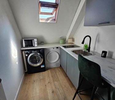 Le Portel Apartamento | Chambre privée à 50 m de la plage- Parking privé, salle de bain et cuisine commune