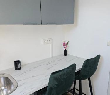 Le Portel Apartamento | Chambre privée à 50 m de la plage salle de bain et cuisine commune