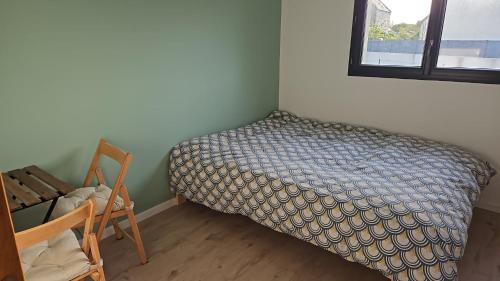 Plouguerneau Cama Y Desayuno | Chambre privée 350 m de la mer et proche et gr34 avec coin repas et micro onde
