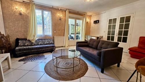 Stains Apartamento | Chambre privée dans logement partagé, Pepsy Blue cozy Paris & Stade de France