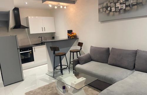 Trebes Casa | Chambre privée en centre-ville