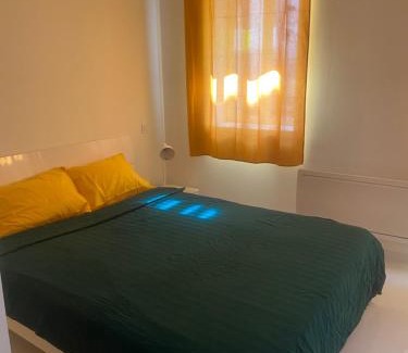 Trebes Casa | Chambre privée en centre-ville