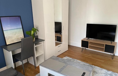 Besancon Cama Y Desayuno | Chambre privée proche centre et gare 3