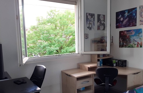 Up 1.5 Saint-Ferreol Cama Y Desayuno | Chambre Privee Dans Appartement