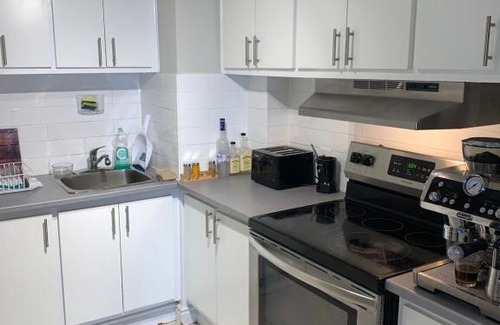 Longueuil Apartamento | Chambre Propre Et Confortable