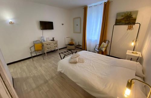 Argenton-sur-Creuse Cama Y Desayuno | Chambre & salle de bain privée - LV 33