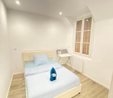 Beauvais Casa | Chambre spacieuse élégante