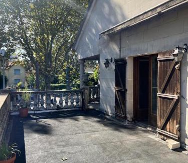 Noisy-le-Sec Casa | Chambre spacieuse