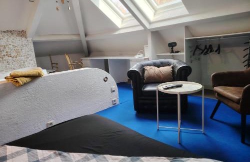 Benesse-Maremne Casa | Chambre Suite Zen Baignoire sous les toits