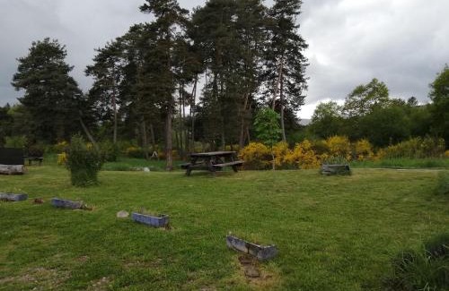 Saint-Julien-la-Vetre Cama Y Desayuno | Chambre tranquille avec salle de bain privative