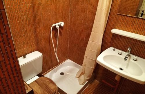 Vallouise-Pelvoux Casa | Chambre Triple avec Salle de Bains Privative 2