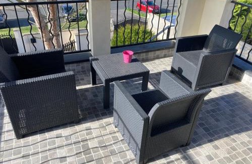 Mareuil-les-Meaux Casa | Chambre triple spacieuse pour 3 Adultes avec terrasse privée - Proche Disneyland Paris