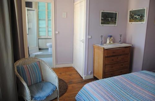 Arromanches-les-Bains Casa | Chambres Chez Mounie