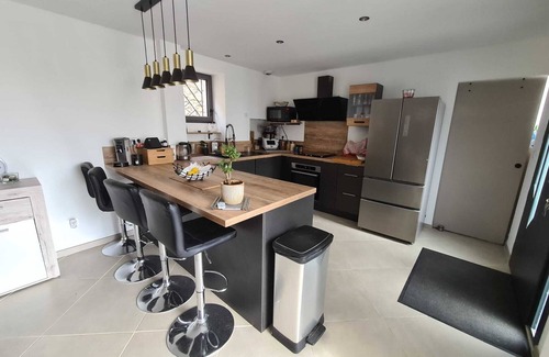 Chateaurenard Cama Y Desayuno | Alquilamos une habitación