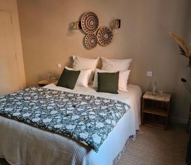 Les Hauts de Villeneuve Cama Y Desayuno | Chambres d'hôtes Le Montagné