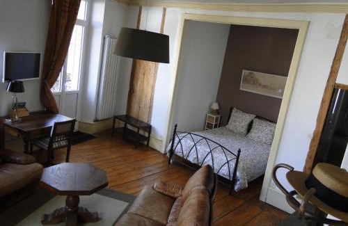Tarascon-sur-Ariege Cama Y Desayuno | Chambres d'hôtes Belle Occitane
