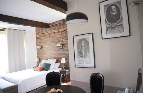 Auch Cama Y Desayuno | Chambres d'hôtes A Clairefontaine