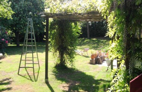 Pleurtuit Casa | "Chambres d'Hôtes" Bord de Rance Au Rez-de-Jardin de la "Villa Cyrano"