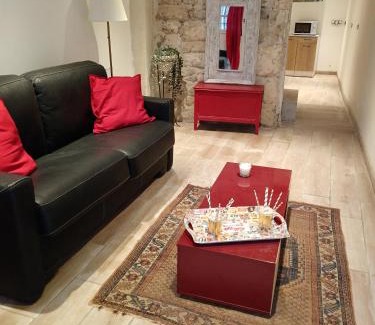 Tarascon Cama Y Desayuno | Chambres d'hôtes indépendantes au rez-de-chaussée d'une maison provençale dont une avec cour intérieure