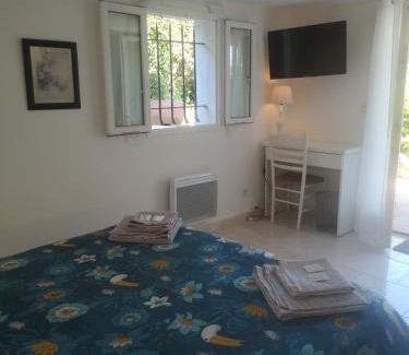 Puget-sur-Argens Cama Y Desayuno | Chambres d'Hôtes Le Mas du Bijou Bleu