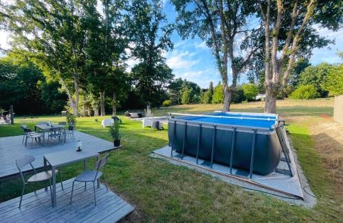 La Menardais Apartamento | Chambres d'hôtes 'La Clairière aux Chênes'