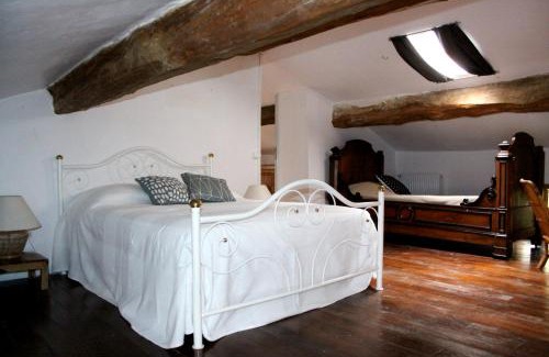 Tourtrol Casa | Chambres d'hôtes La Luciole