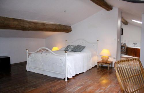 Tourtrol Casa | Chambres d'hôtes La Luciole