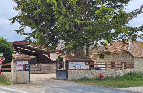 Poigny Cama Y Desayuno | Chambres d'hôtes Provins