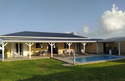 Anse-Bertrand Cama Y Desayuno | Chambres d hôtes Villa Créoléna avec piscine à Anse Bertrand Guadeloupe