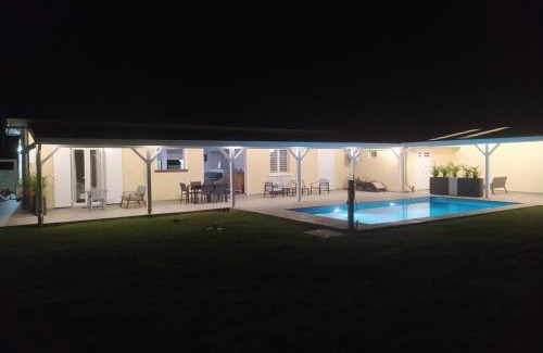 Anse-Bertrand Cama Y Desayuno | Chambres d hôtes Villa Créoléna avec piscine à Anse Bertrand Guadeloupe