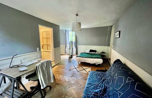 Etival-les-le-Mans Cama Y Desayuno | Chambres d'Hote sleeps 4 with swimming pool and fully equipped kitchen Le Mans/Circuit 24 H