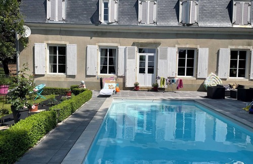 Saint-Georges-du-Bois Cama Y Desayuno | Chambres d'Hote sleeps 2 with pool and fully equipped kitchen Le Mans/Circuit 24 H