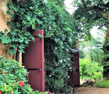 Sainte-Alvere Cama Y Desayuno | Chambres d'hotes Les Coustilles