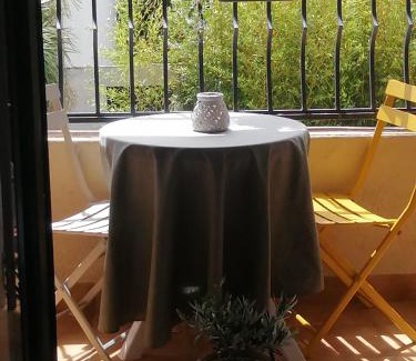 Eyguieres Casa | chambres dans les Alpilles les jardins de meyrol