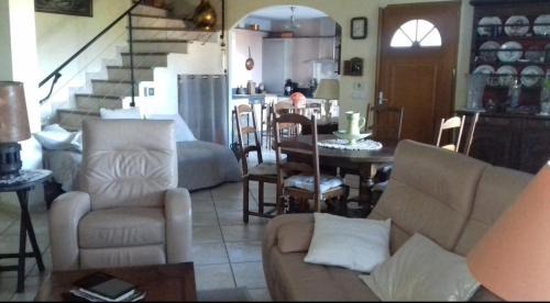 Livron-sur-Drome Cama Y Desayuno | Chambres dans villa avec vue magnifique
