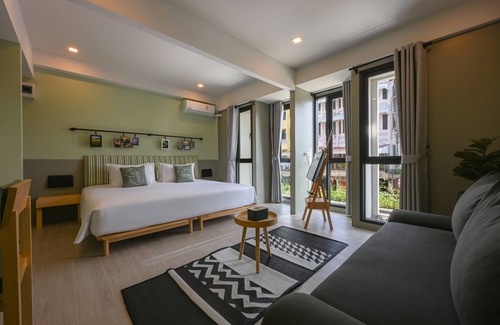 Talat Nuea Hotel | Chamemon Bed Phuket Town