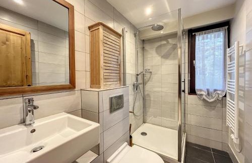 Chamonix City Centre Apartamento | Chamonix: Appt 2P, 4 pers, terrasse, parking, proche centre et télécabine - FR-1-507-26