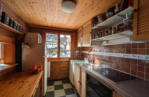 Champery Apartamento | Champéry (CH) conf apart todo el año 4-5p. en chalet de madera, magnífica vista!