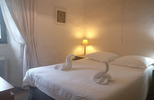 Soyaux Casa | Champêtre, Escaliers Antiques, Terrasse Privée
