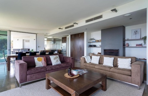 Yallingup Casa | Champagne House I Private Properties