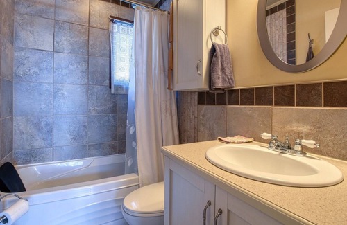 Morin Heights Casa | Champagne & Ice Sommet Morin Heights