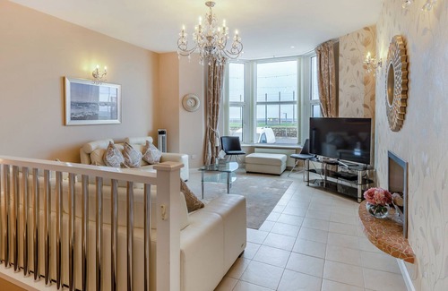 Bispham Cabaña | CHAMPAGNE SUITE, country holiday cottage, with a garden in Bispham
