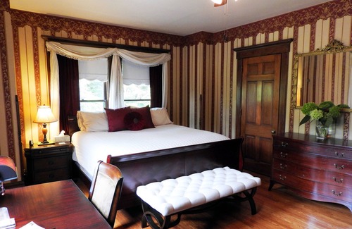 Champaign Cama Y Desayuno | Champaign Garden Inn