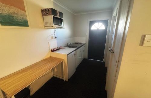 Lower Hutt Hotel | Champers Motor Inn
